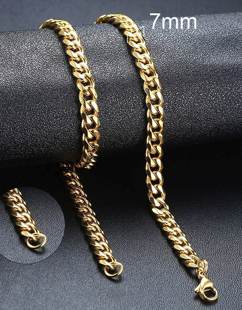 Load image into Gallery viewer, Cuban Chain Necklace for Men Women, Basic Punk Stainless Steel Curb Link Chain Chokers,Vintage Gold Tone Solid Metal Collar
