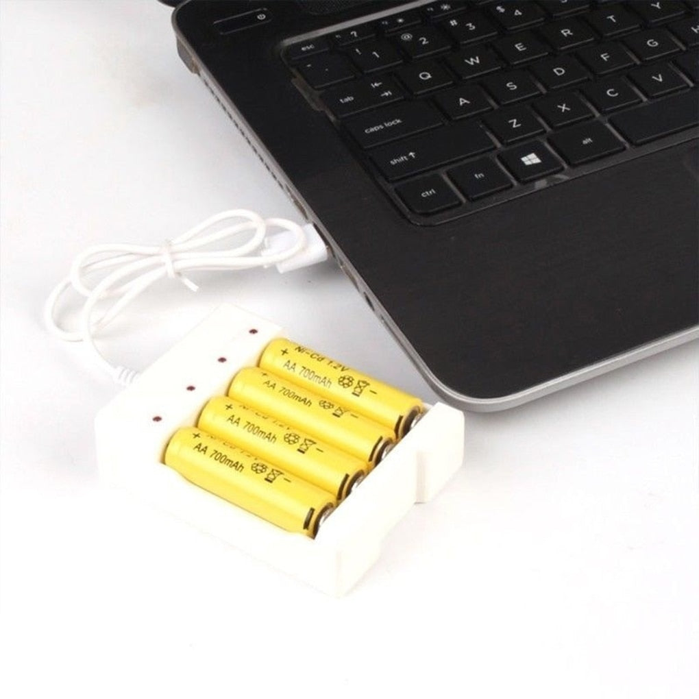 High-Speed USB 3/4 Slot Fast Rechargeable Battery Charger Short Circuit Protection AAA And AA Rechargeable Battery Station