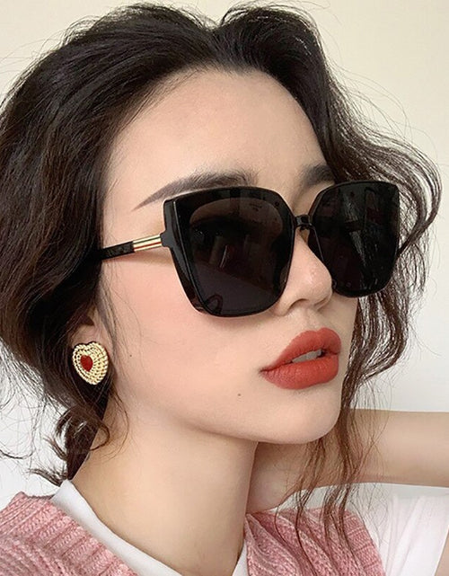 Load image into Gallery viewer, Square Sunglasses Women Luxury Brand Big Frame Cat Eye  Sun Glasses Ladies Classic Vintage Goggle Female GlassesUV400
