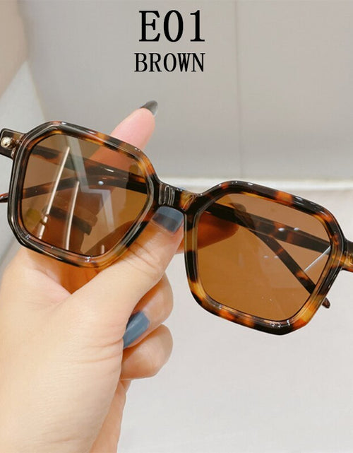 Load image into Gallery viewer, New 2023 Luxury Sunglasses Women Vintage Sunglasses For Men Fashion Glasses Retro Trending Punk Shades Dropshipping Gafas De Sol
