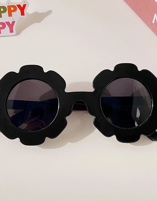 Load image into Gallery viewer, New Kids Sunglasses Children Round Flower Sunglasses Girls Boys Baby Sport Shades Glasses UV400 Outdoor Sun Protection Eyewear
