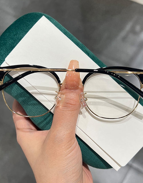 Load image into Gallery viewer, Women Fashion Design Myopia Glasses Unisex Luxury Round Short-sighted Eyeglasses Trendy Ladies Prescription Diopter Eyewear
