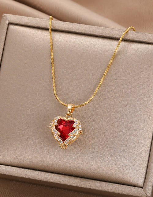 Load image into Gallery viewer, Delicate Enamel Heart Pendants Necklaces for Women Gold Color Black Red Love Drop Necklaces Fashion Jewelry envío gratis ofertas
