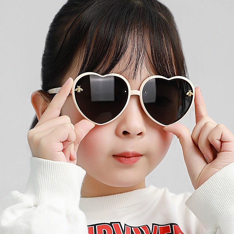 2023 Fashion Heart-Shape Sunglasses For Kids Retro Cute Pink Cartoon Sun Glasses Frame Girls Boys Baby Children Eyewear Goggles