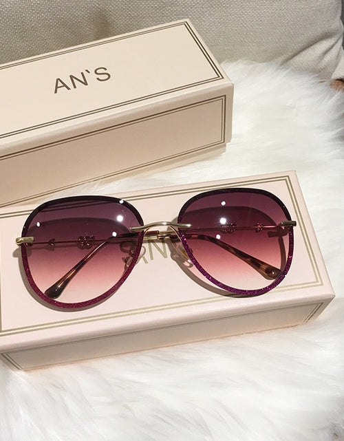 Load image into Gallery viewer, 2023 New Diamond Sunglasses Female Brand Design Imitation Rhinestones Gradient Lens UV400 Pilot Sun Glasses Women Shades S316
