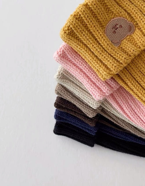 Load image into Gallery viewer, 2023 Korea Spring Autumn Kids boys Hat Candy Color Baby Boys Knit Hat Baby Girls Bear Head Embroidery Kids Knitted Hat
