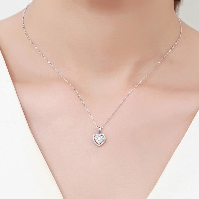 Aesthetic Eternity Love Necklace for Women Inlaid Sparkling Crystal Cubic Zirconia Temperament Elegant Female Jewelry Hot