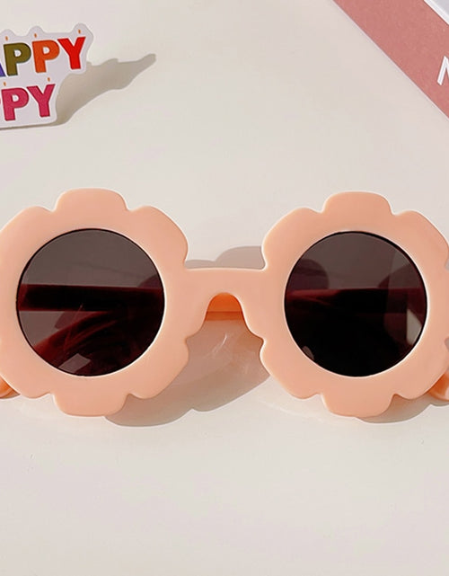 Load image into Gallery viewer, New Kids Sunglasses Children Round Flower Sunglasses Girls Boys Baby Sport Shades Glasses UV400 Outdoor Sun Protection Eyewear
