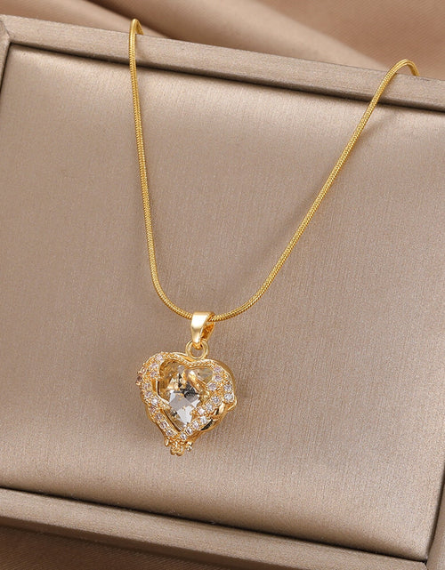 Load image into Gallery viewer, Delicate Enamel Heart Pendants Necklaces for Women Gold Color Black Red Love Drop Necklaces Fashion Jewelry envío gratis ofertas
