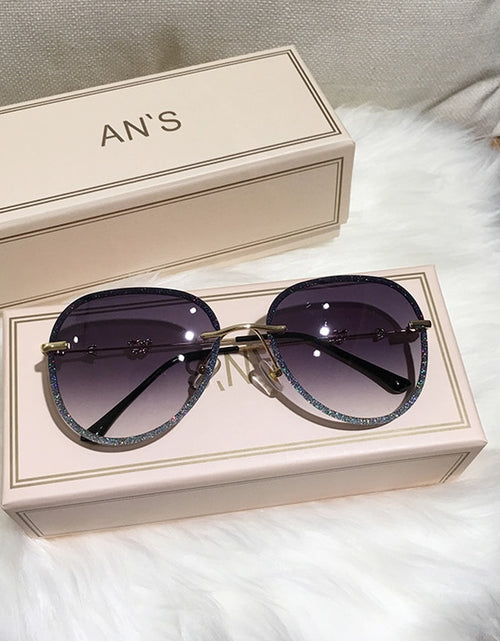 Load image into Gallery viewer, 2023 New Diamond Sunglasses Female Brand Design Imitation Rhinestones Gradient Lens UV400 Pilot Sun Glasses Women Shades S316
