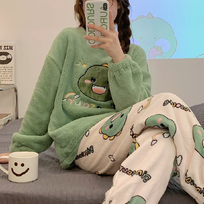 Autumn Winter New Warm Flannel Women&#39;s Pajamas Set Long-sleeved Trousers Two-piece Set Cute Soft Home Wear Clothes for Women