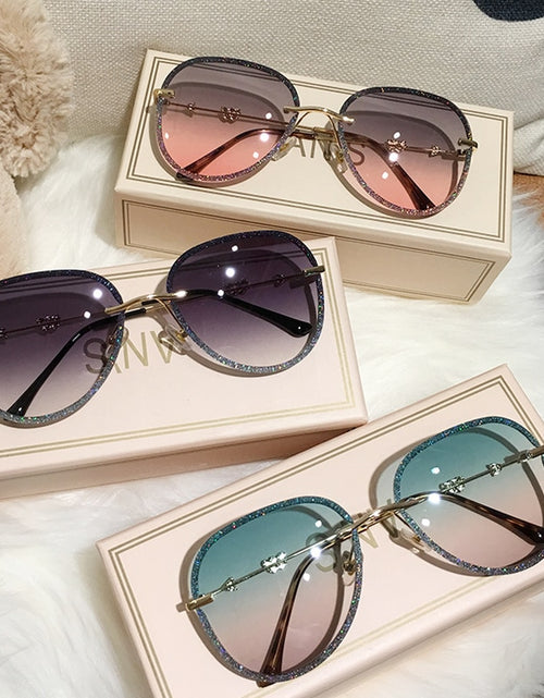 Load image into Gallery viewer, 2023 New Diamond Sunglasses Female Brand Design Imitation Rhinestones Gradient Lens UV400 Pilot Sun Glasses Women Shades S316
