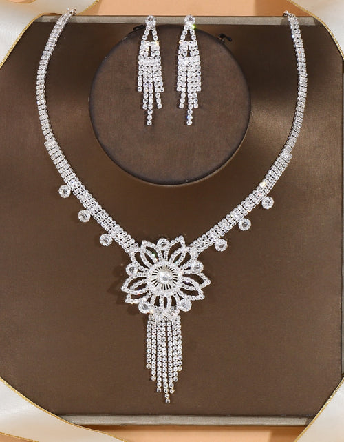 Load image into Gallery viewer, Zircon Flowers Necklace and Earrings Set Jewelry for Women 2021 New Fashion Nigeria Rhinestone Party Jewelry Set Gift
