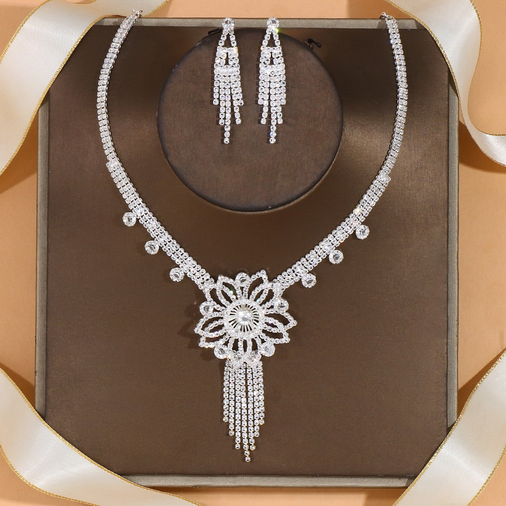 Zircon Flowers Necklace and Earrings Set Jewelry for Women 2021 New Fashion Nigeria Rhinestone Party Jewelry Set Gift